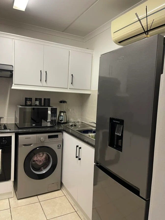 To Let 2 Bedroom Property for Rent in Vredekloof East Western Cape